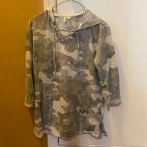 Cato active camo shirt